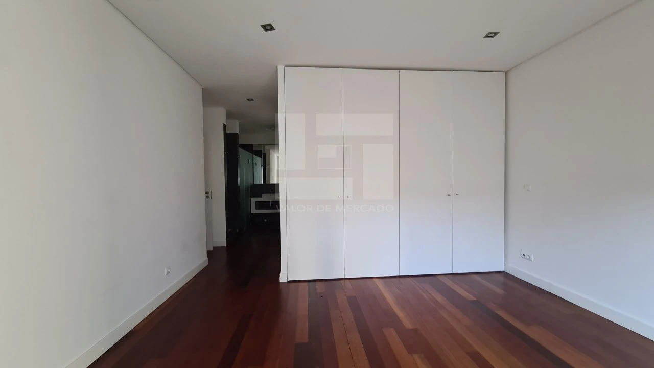 Apartamento T4 para Venda em Avenidas Novas Foto 31