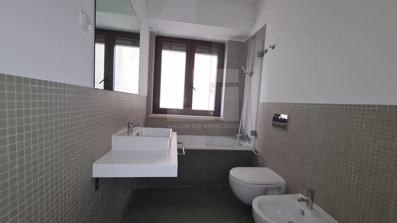 Apartamento T4 para Venda em Avenidas Novas Foto 33