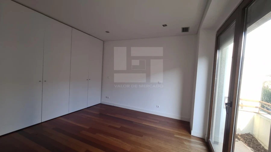 Apartamento T4 para Venda em Avenidas Novas Foto 30
