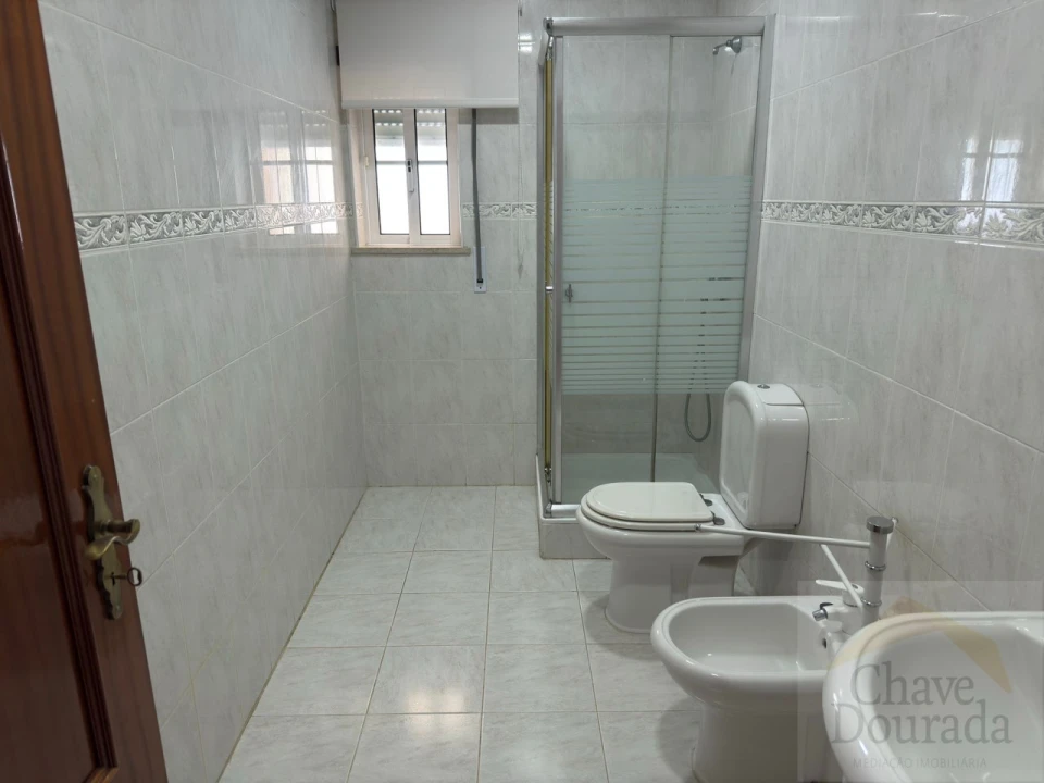 Moradia T3 para Venda em São Miguel de Poiares Foto 14