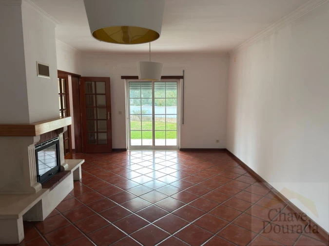 Moradia T3 para Venda em São Miguel de Poiares Foto 11