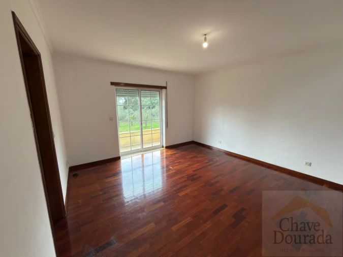 Moradia T3 para Venda em São Miguel de Poiares Foto 16