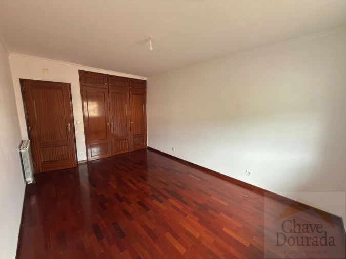 Moradia T3 para Venda em São Miguel de Poiares Foto 22