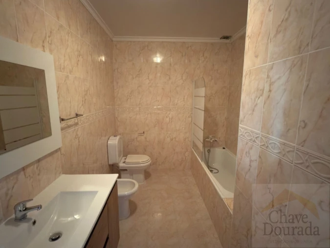 Moradia T3 para Venda em São Miguel de Poiares Foto 23