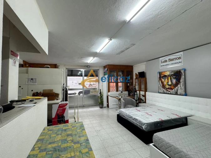 Loja para Arrendamento em Penafiel Foto 9