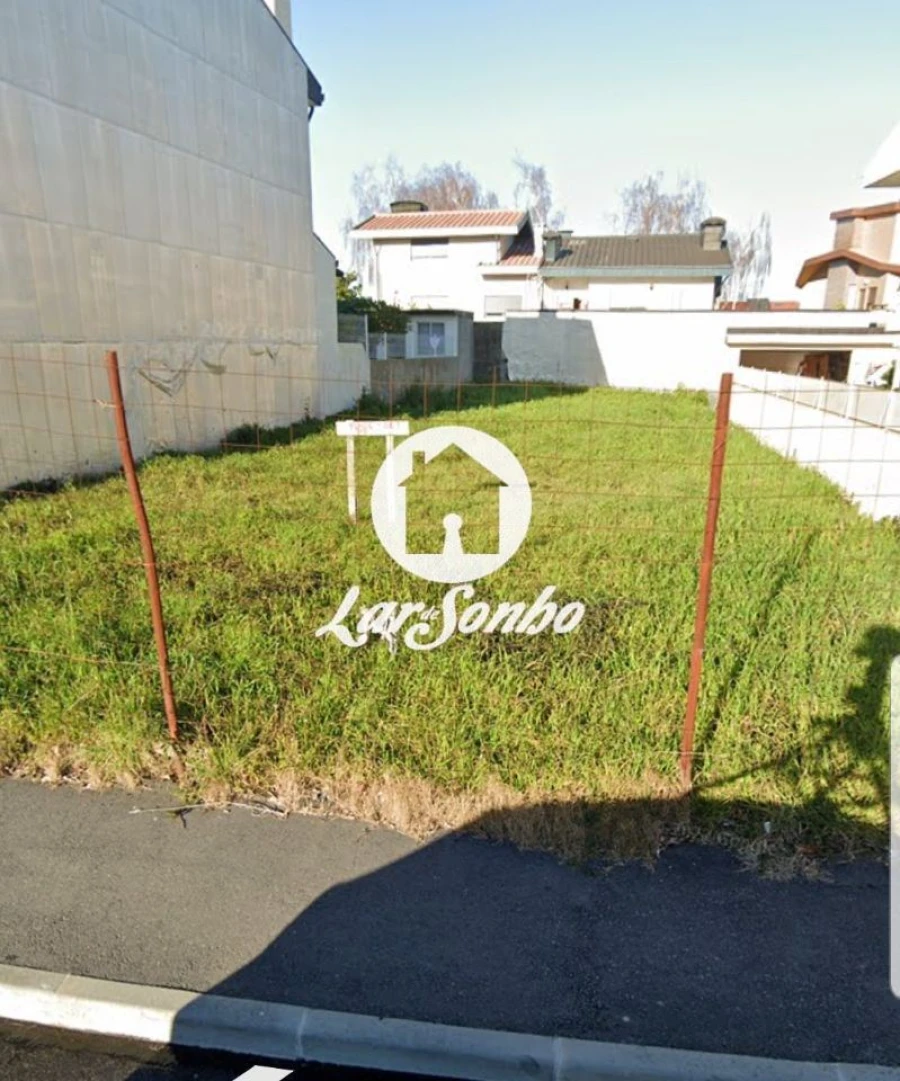 Terreno P/ Prédio para Venda em Cidade da Maia Foto 2