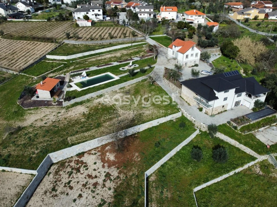 Quinta T4 para Venda em Parada de Gonta Foto 39