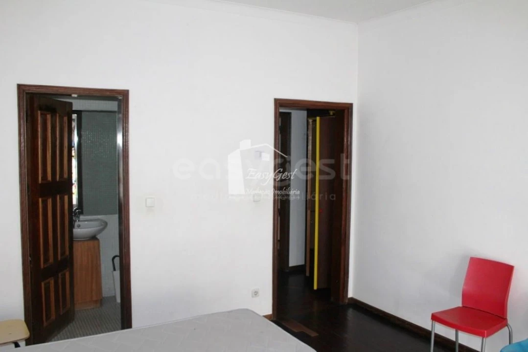 Moradia T6 para Venda em Viseu Foto 16