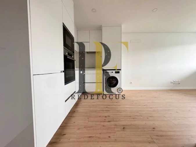 Apartamento T1 para Venda em Esmoriz Foto 5