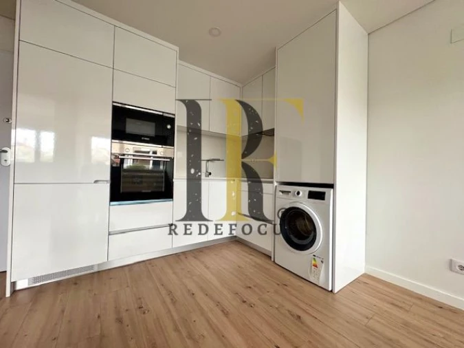 Apartamento T1 para Venda em Esmoriz Foto 4