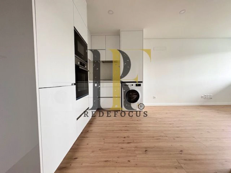 Apartamento T1 para Venda em Esmoriz Foto 5