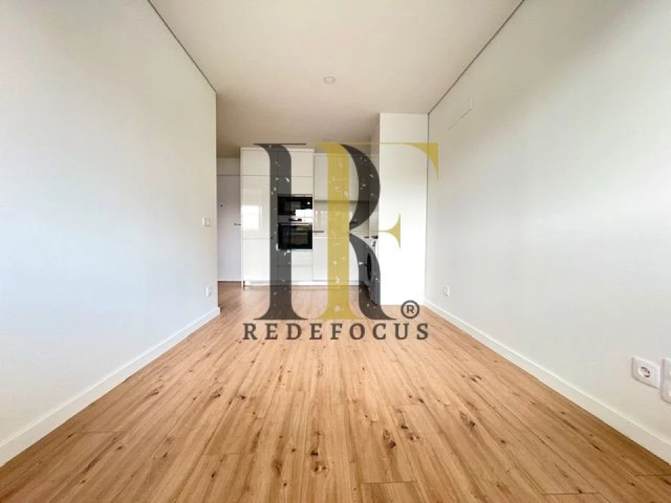 Apartamento T1 para Venda em Esmoriz Foto 1