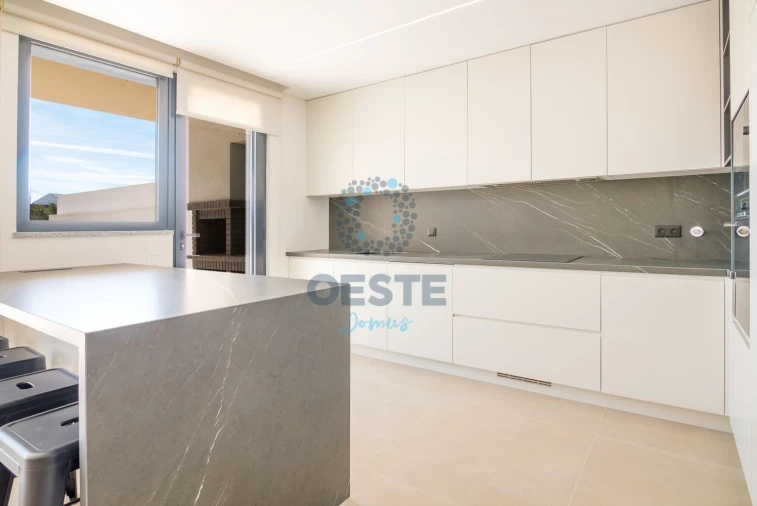 Moradia T4 para Venda em Lourinhã e Atalaia Foto 13