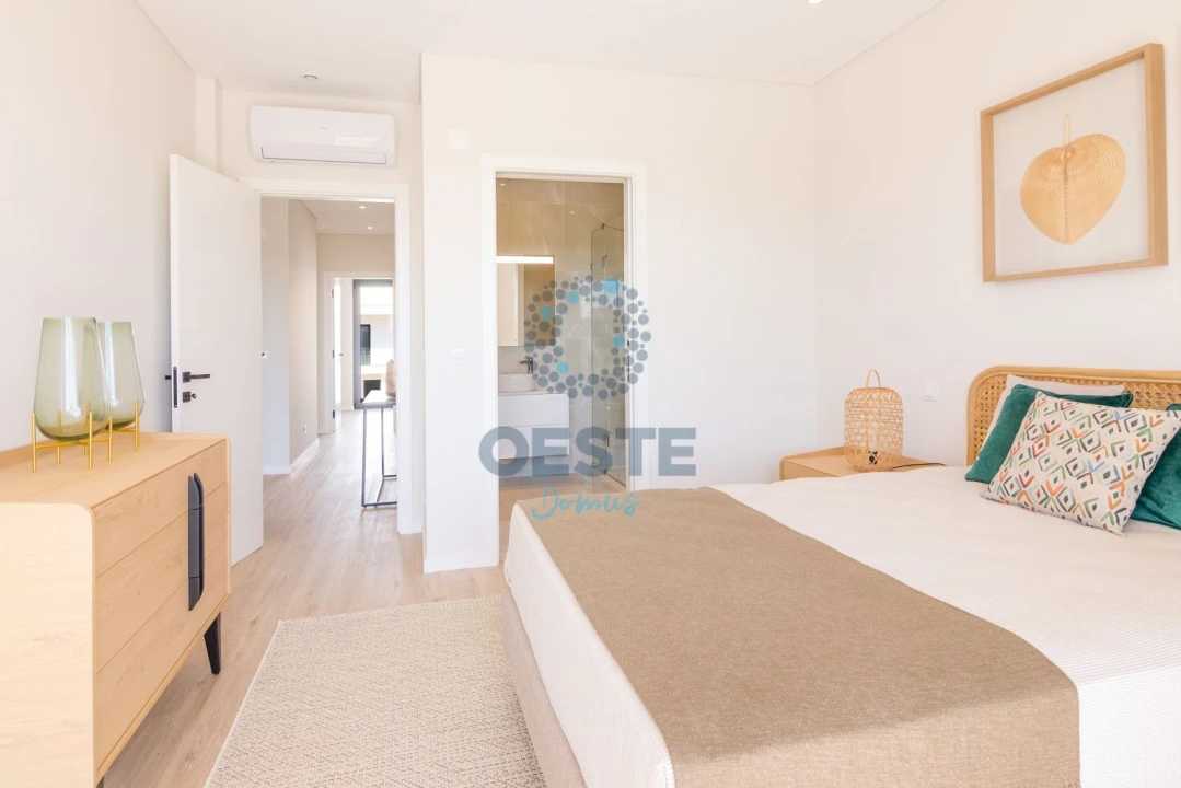 Moradia T4 para Venda em Lourinhã e Atalaia Foto 32