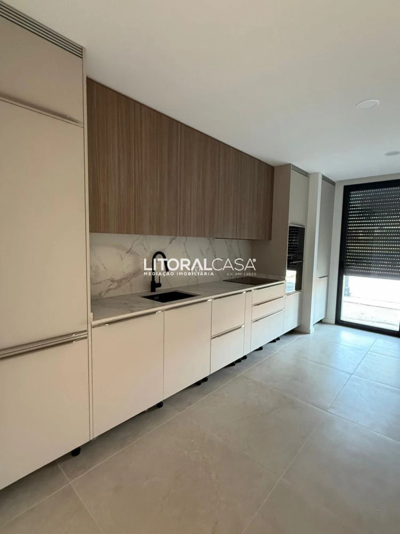 Moradia T4 para Venda em Aradas Foto 2