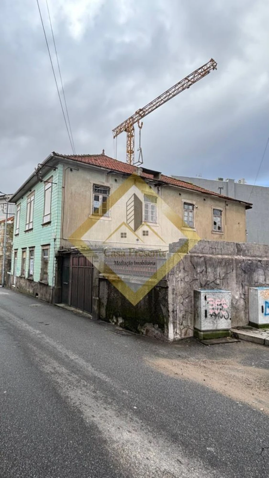 Terreno para Venda em Oliveira do Douro Foto 2