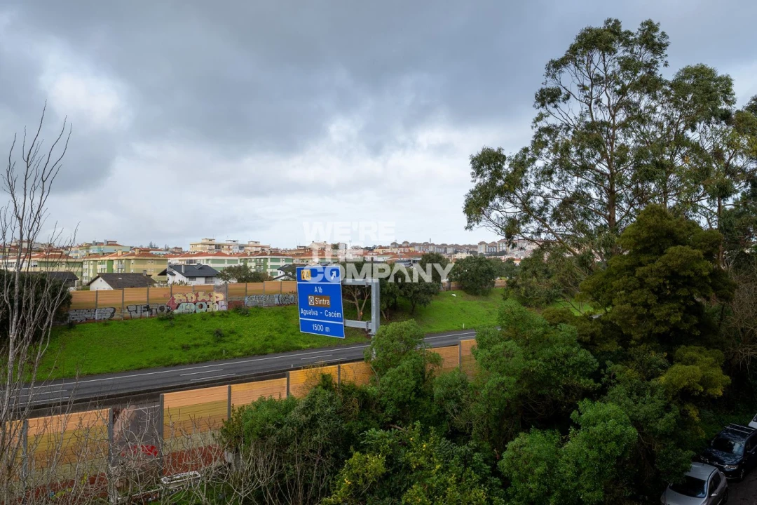 Apartamento T2 para Venda em Massamá e Monte Abraão Foto 29