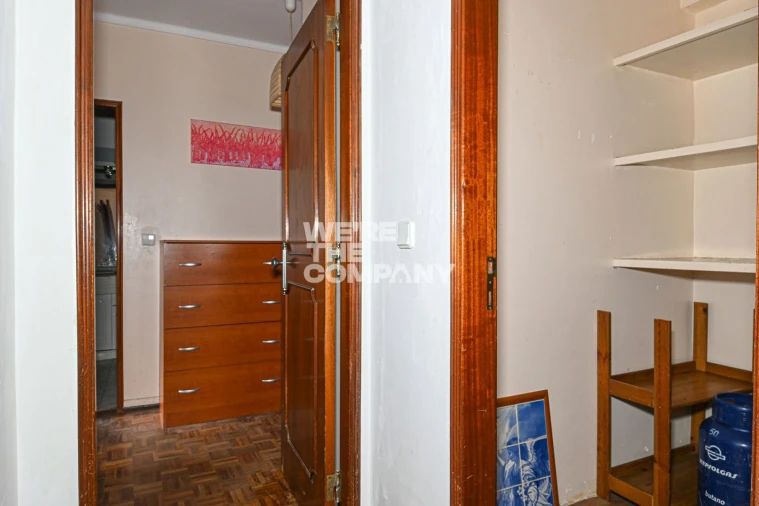 Apartamento T2 para Venda em Massamá e Monte Abraão Foto 18