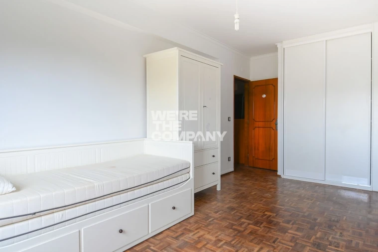 Apartamento T2 para Venda em Massamá e Monte Abraão Foto 9