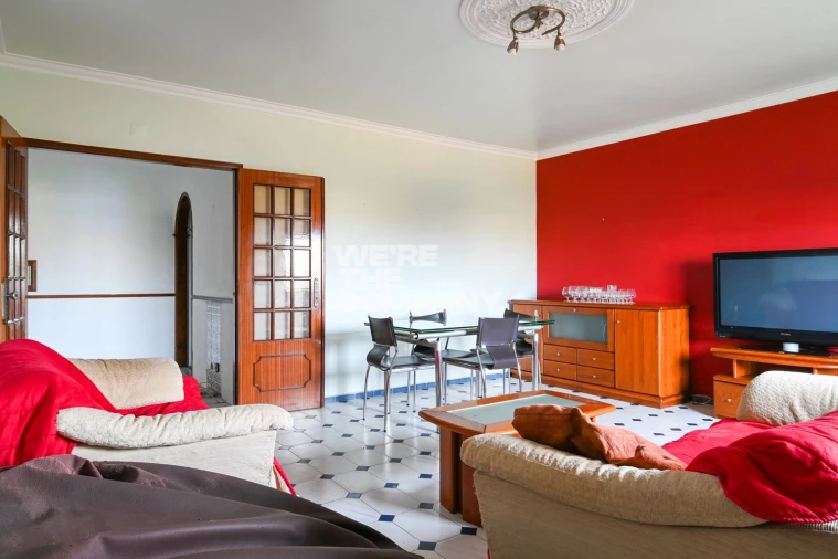 Apartamento T2 para Venda em Massamá e Monte Abraão Foto 1