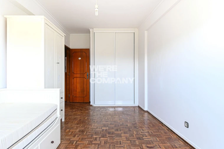 Apartamento T2 para Venda em Massamá e Monte Abraão Foto 7