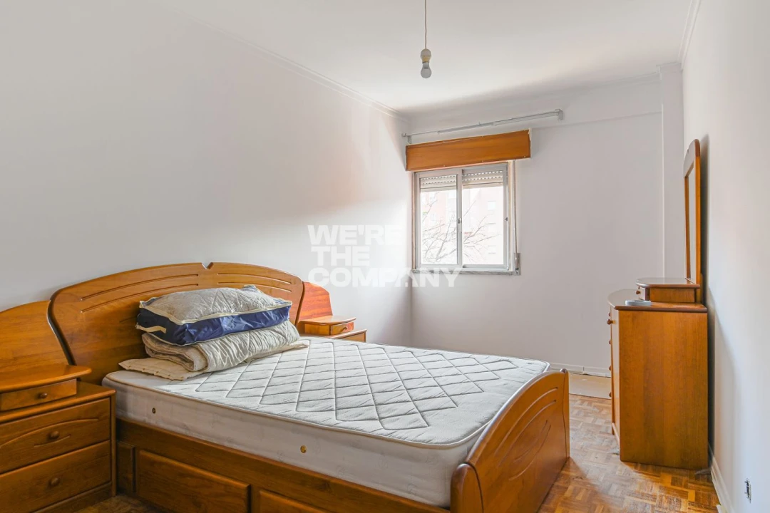 Apartamento T2 para Venda em Massamá e Monte Abraão Foto 11