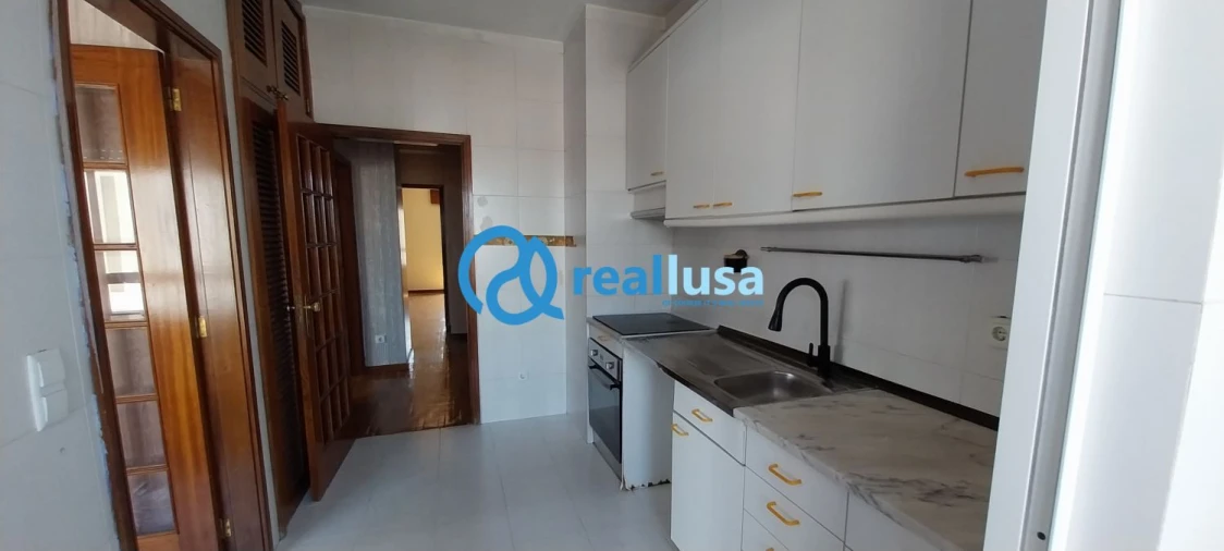 Apartamento T2 para Venda em Custóias, Leça do Balio e Guifões Foto 4