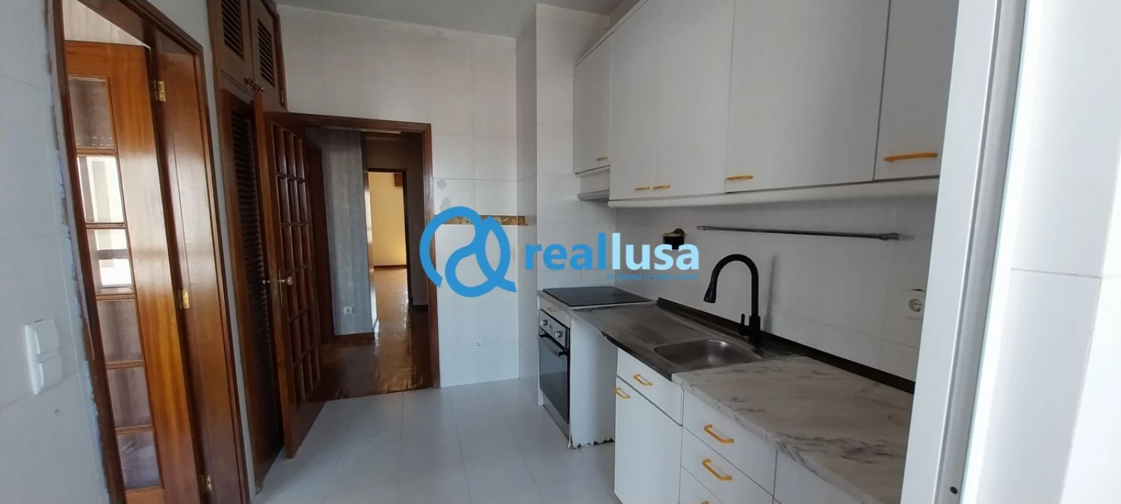Apartamento T2 para Venda em Custóias, Leça do Balio e Guifões Foto 4
