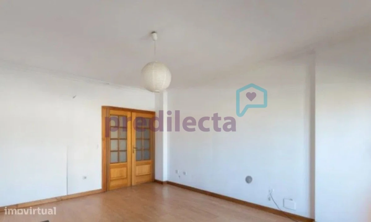 Apartamento T1 para Arrendamento em Paranhos Foto 12