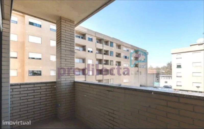 Apartamento T1 para Arrendamento em Paranhos Foto 14