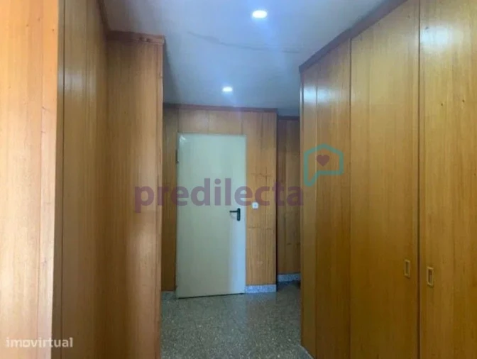Apartamento T1 para Arrendamento em Paranhos Foto 21