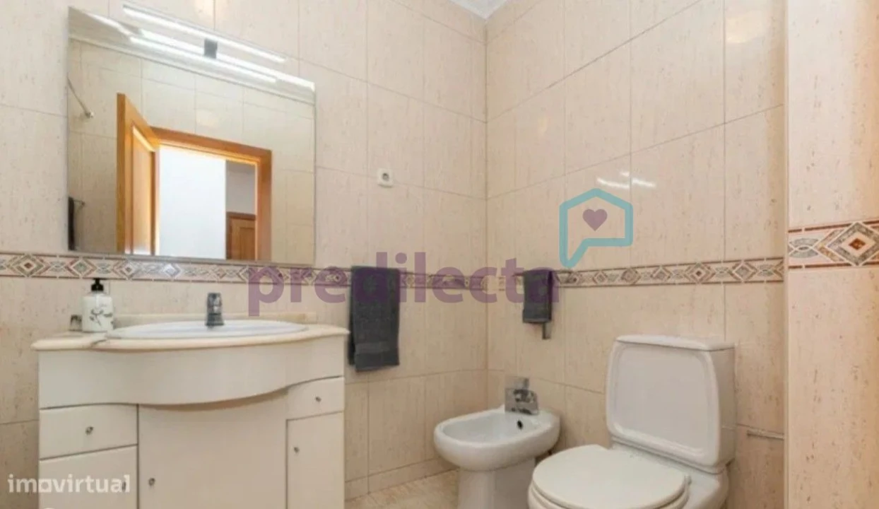 Apartamento T1 para Arrendamento em Paranhos Foto 18