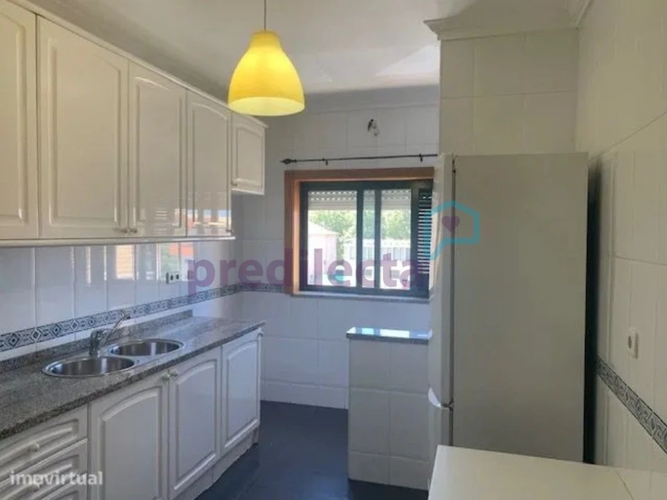 Apartamento T1 para Arrendamento em Paranhos Foto 8