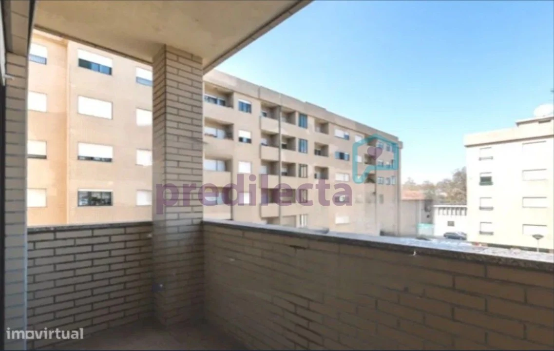 Apartamento T1 para Arrendamento em Paranhos Foto 14