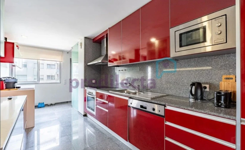 Apartamento T3 para Arrendamento em Paranhos Foto 7