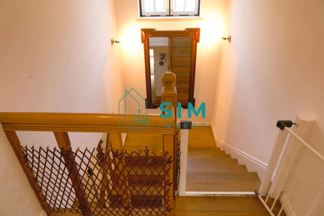 Moradia T5 para Venda em Alcabideche Foto 37