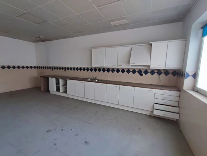 Loja para Venda em Sacavém e Prior Velho Foto 19