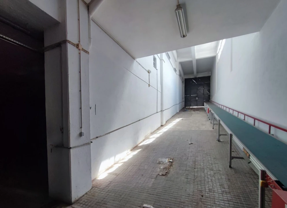 Loja para Venda em Sacavém e Prior Velho Foto 3