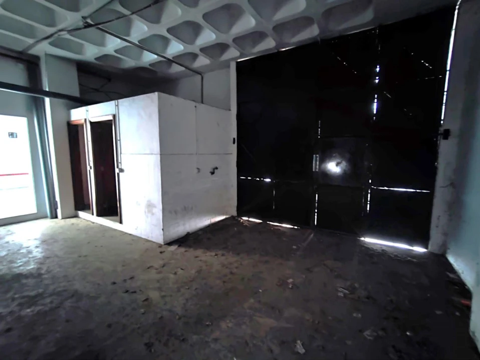 Loja para Venda em Sacavém e Prior Velho Foto 5