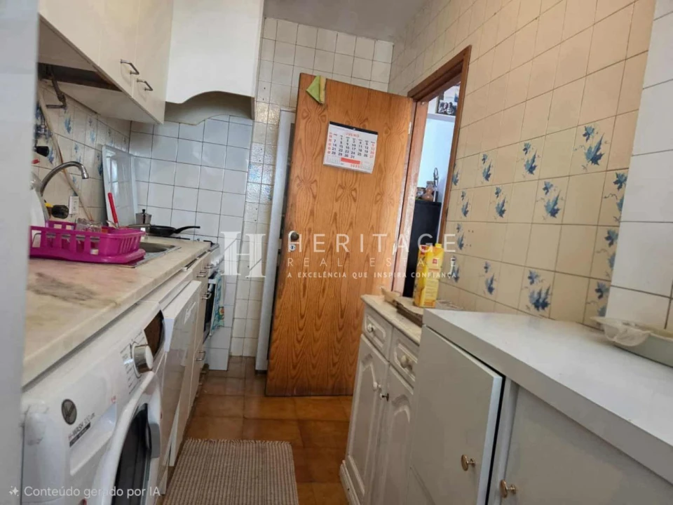 Apartamento T1 para Venda em Algueirão-Mem Martins Foto 2