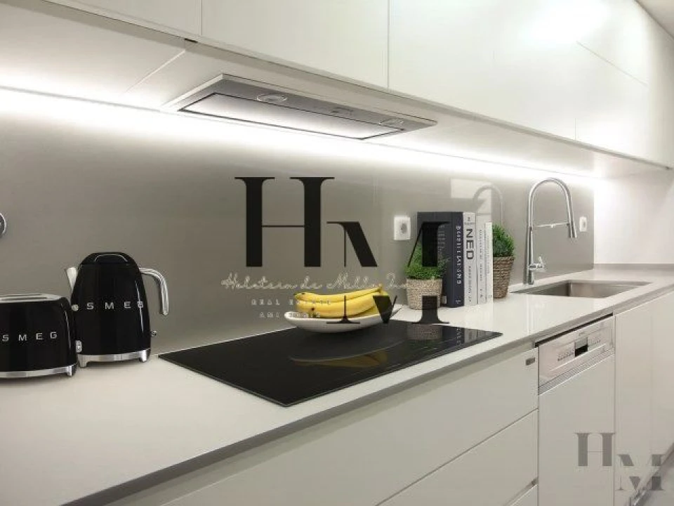 Apartamento T3 para Venda em Carcavelos e Parede Foto 4