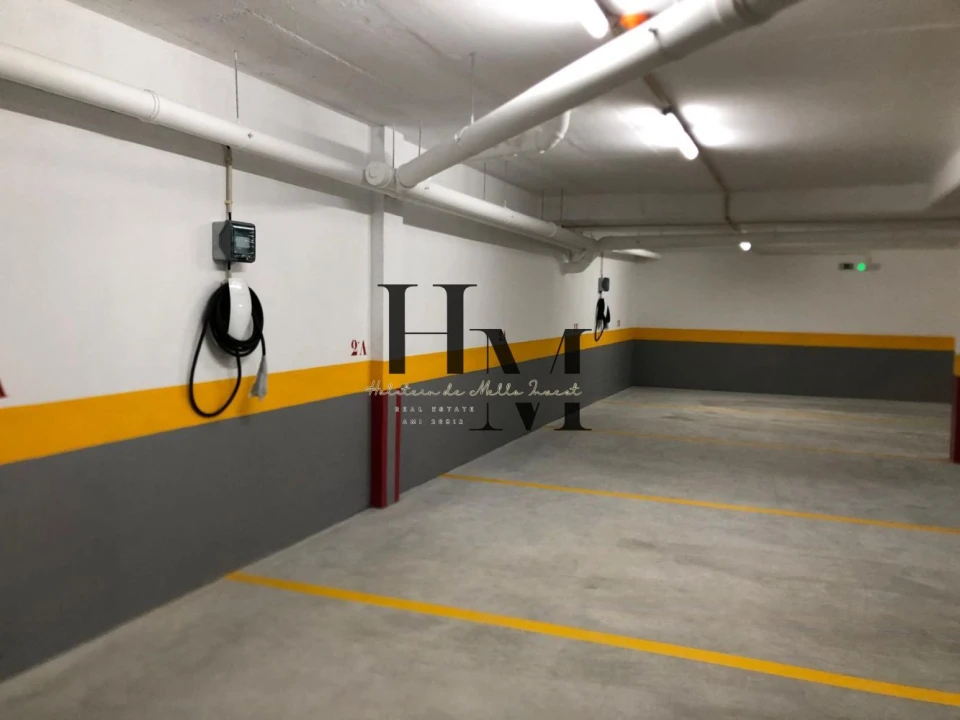 Apartamento T4 para Venda em Carcavelos e Parede Foto 17