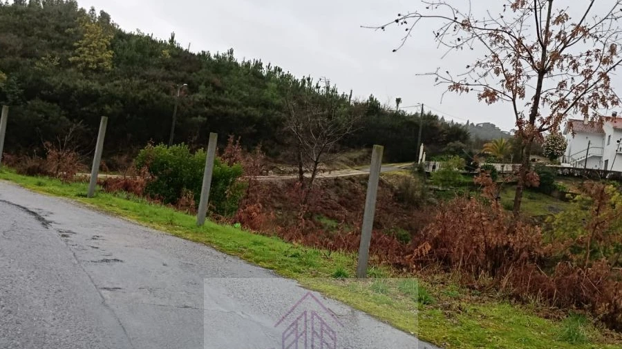 Terreno para Venda em Nogueira do Cravo