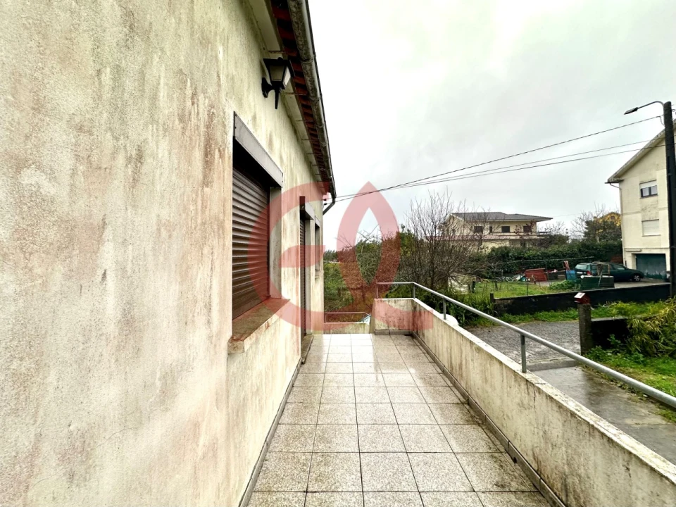 Moradia T3 para Venda em Vila Nova de Anha Foto 11