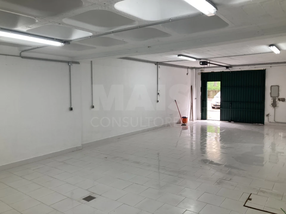 Loja para Venda em Massamá e Monte Abraão Foto 4