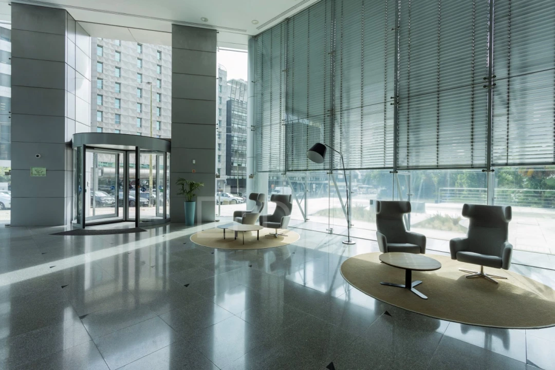 Escritório para Arrendamento em Campolide Foto 28