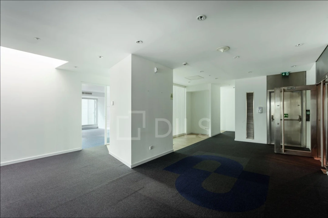 Escritório para Arrendamento em Campolide Foto 15