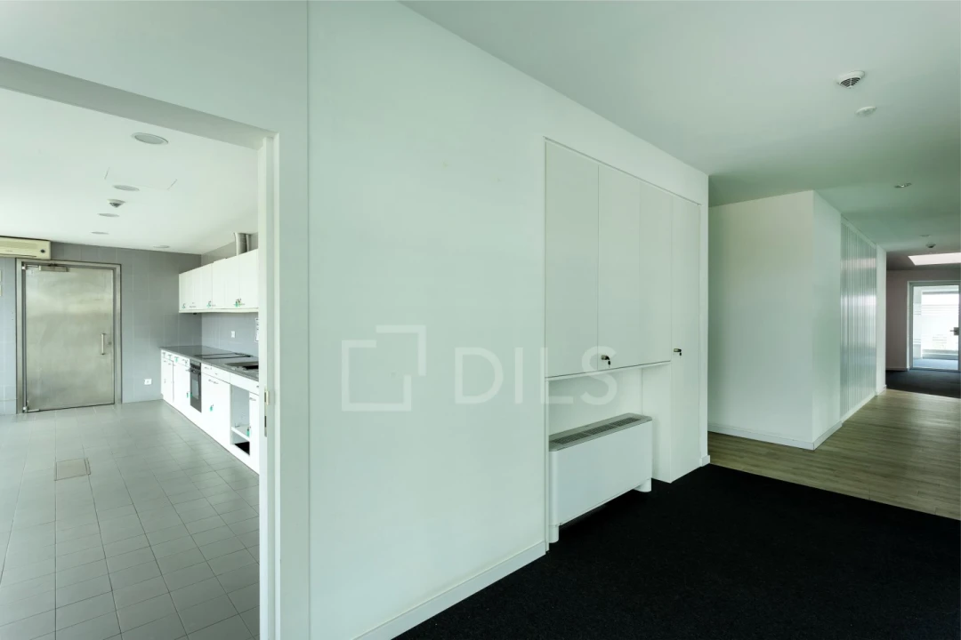 Escritório para Arrendamento em Campolide Foto 23