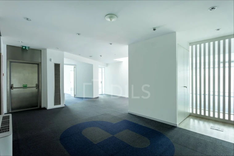 Escritório para Arrendamento em Campolide Foto 12