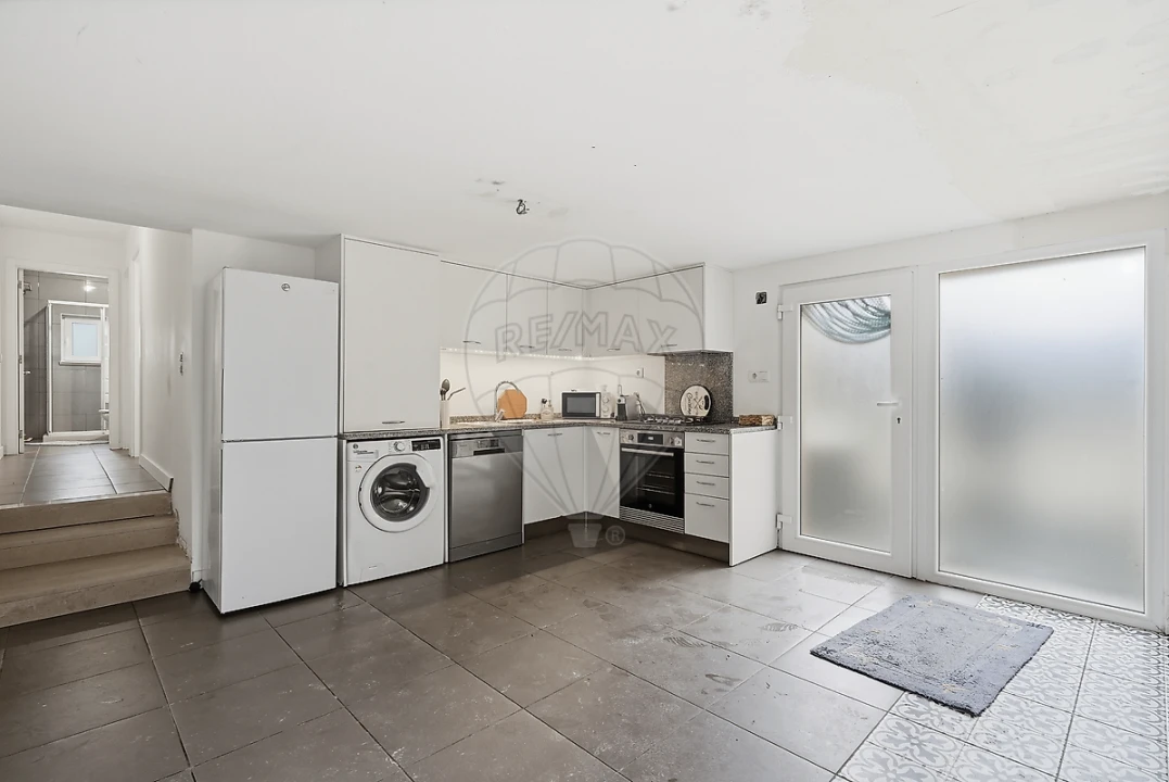 Moradia T2 para Venda em A dos Cunhados e Maceira Foto 23